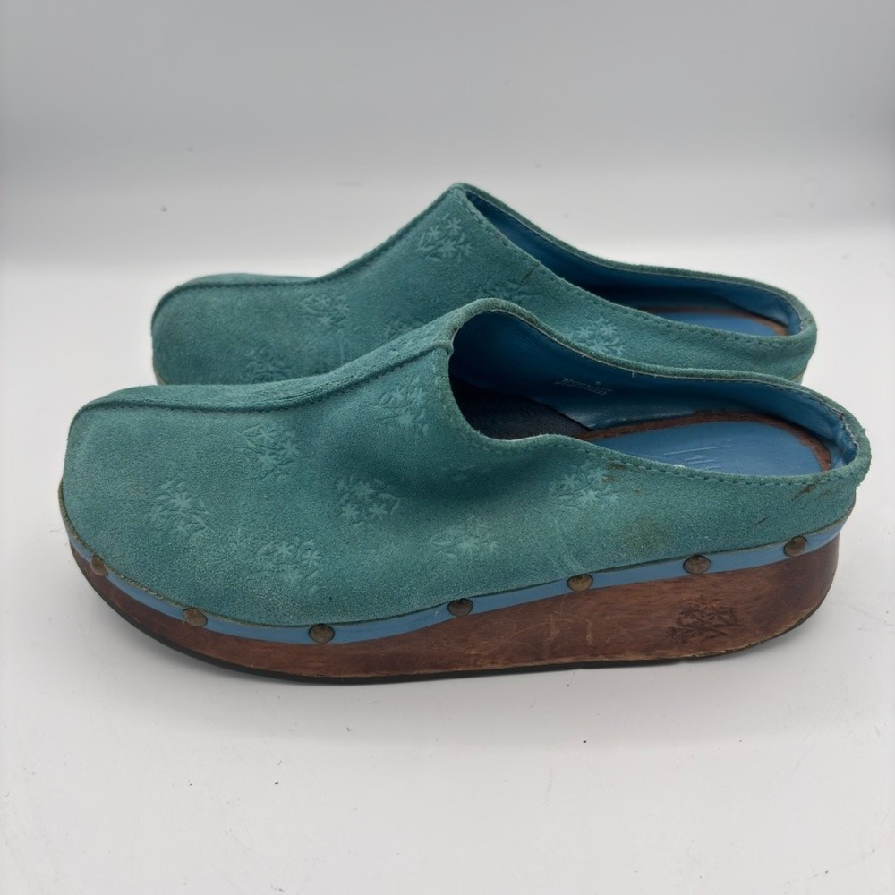 Vtg Y2K Gap Clogs Women Sz 8 Teal Suede Floral Embossed Wood Platform Studded